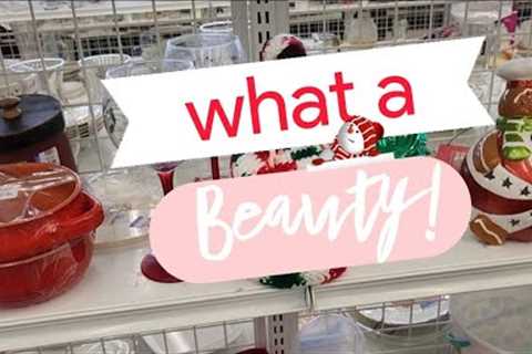 What a Beauty! - Shop Along with Me - Goodwill Thrift Store