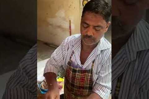 famous doctor chole kulche wala | famous Indian street food | Indian Street food shorts #shorts