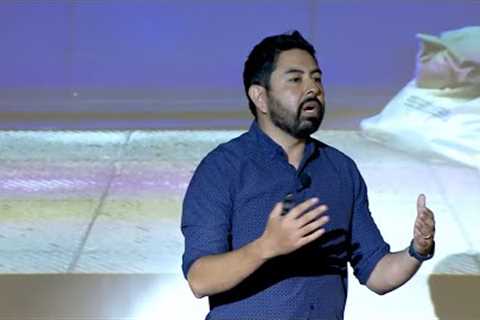 Necesitamos un innovador social que se haga millonario | Tadashi Takaoka | TEDxUAIViña