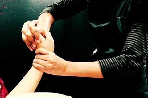 Manicure at Salon | Cocoon Salon