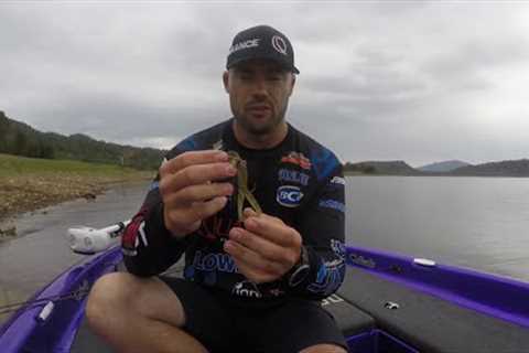 Bass fishing with Chatterbaits on lake Glenbawn - Dean Silvester