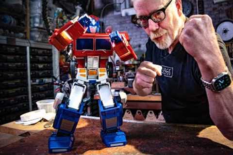 Adam Savage Reacts to Auto-Transforming Optimus Prime!