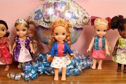 Anna's BIRTHDAY !  Elsa and Anna toddlers - JoJo Siwa themed party - cake - gifts
