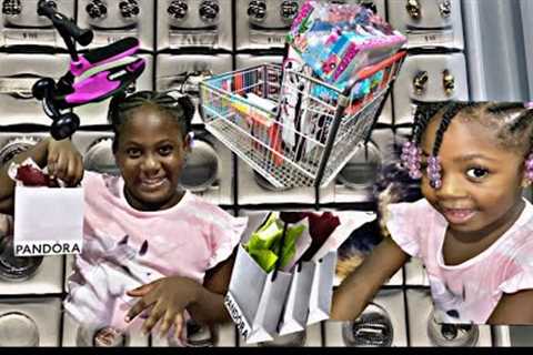 THE GIRLS UNBOX SOME OF THERE BIRTHDAY 🎂 GIFTS 🎁 ||THE FLARE FAMILY