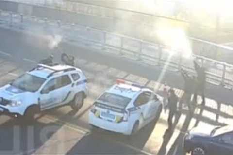 UKRANIAN POLICE TRIED TO SHOT DOWN IRANIAN DRONE WITH ASSAULT GUNS || 2022