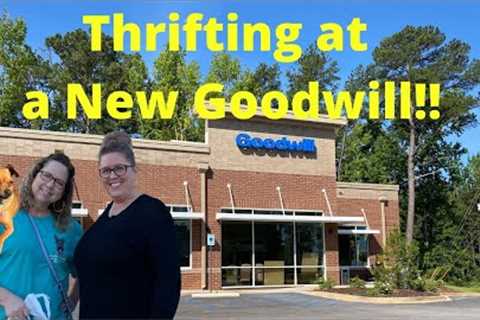 Thrifting at Goodwill with Beth!! Shopping at a NEW Goodwill!