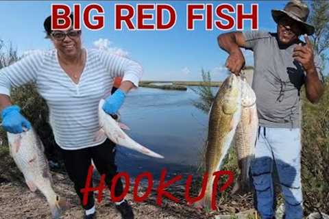 BIG RED FISH CATCH WITH FRIENDS