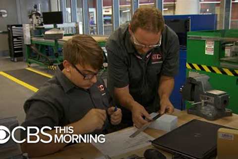 Innovative program offers job training to high school students