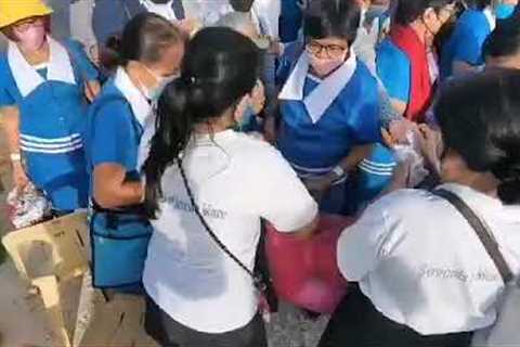 GIVING GIFTS OF SOUVENIERS TO ALL DEVOTEES OF FATIMA