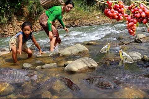 Mother with daughter catch a lot fish and pick wild grape fruit- Fish roasted eat with mango sauce