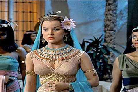 Wardrobe Malfunctions That Actors Regret To This Day
