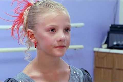 Dance Moms-A LAS VEGAS PYRAMID, PART 1(S1E9 Flashback)
