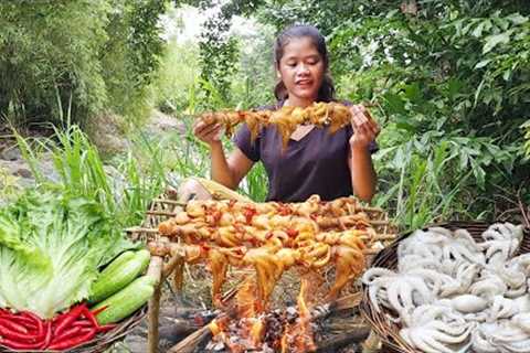 Survival cooking in the rainforest - Grilled octopus salad with Peppers sauce for dinner