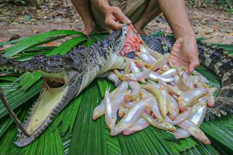 Wow! Amazing Catching Wild Crocodile &amp; Cooking on the Rock