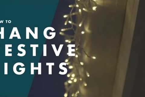 How To Hang Christmas Lights Using Gutter Clips - Bunnings Warehouse