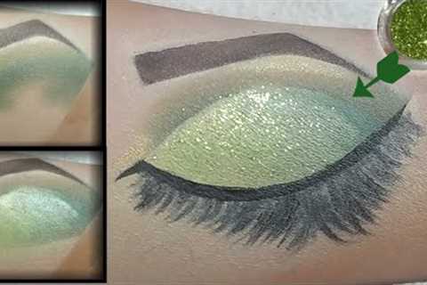 How to create/cut crease #eyemakeup tutorial on hand #green glittery eye makeup