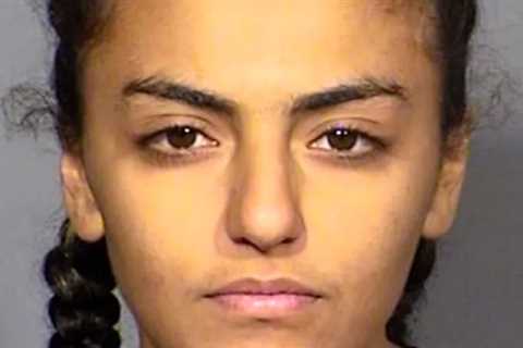 Las Vegas Woman Says She 'Murdered' Mother In Disturbing 911 Call: 'I Cut Her Neck Off'