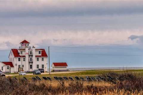 20 Romantic Escapes in Rhode Island (Hotels and Places To Visit)