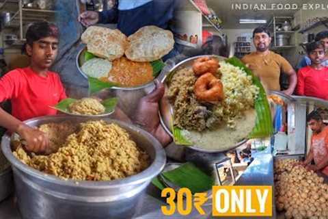 Early Morning Breakfast in Bangalore | Only Rs.30/- | Lemon Rice &amp; Poori | Street Food India