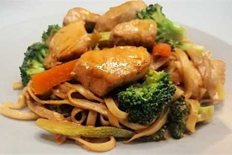 THE BEST CHICKEN NOODLES RECIPE, EASY AND HEALTHY