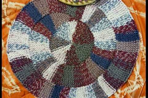 10 Stitch Spiral Twist Round Blanket Loom Knit in Garter Stitch