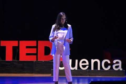 El costo de la depresión periparto | Johanna Pozo | TEDxCuenca