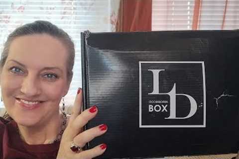 Luxury Divas Accessories Box 🎁 Nov. '22 with Affiliate Discount Link! #unboxingvideo #carolgardner