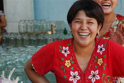 How to Support Local Women While Traveling