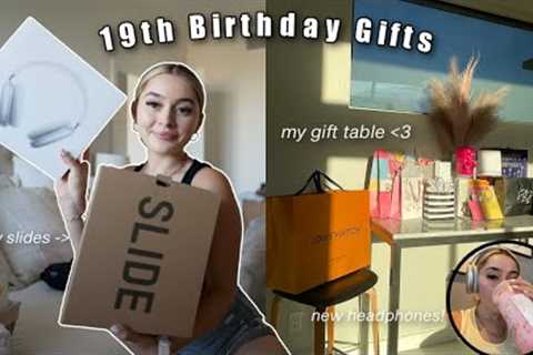 WHAT I GOT FOR MY 19TH BIRTHDAY *birthday party 2022*
