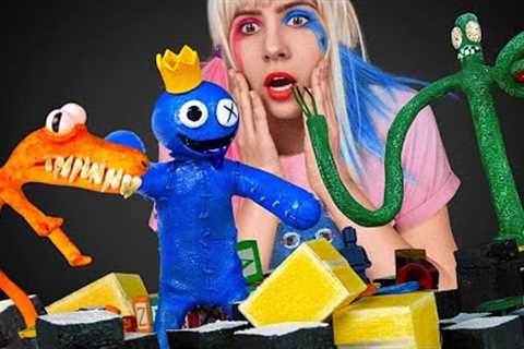 DIY Rainbow Friends Diorama