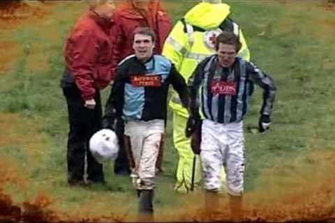 Horse Racing Thrills and Spills 2011