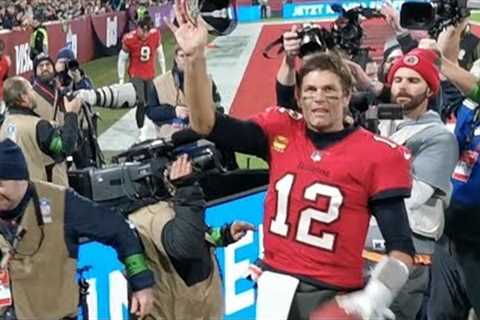 🏈 BRADY + all Bucs players insane close * incredible scenes after match