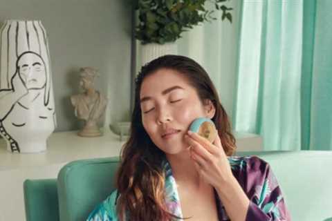 My Face Felt And Looked Lifted Thanks To This Advanced Multi-Technology Skincare Tool