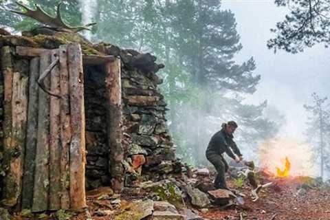 Comfortable survival in amazing STONE HOUSE - LIFE high IN THE mountains with my dog