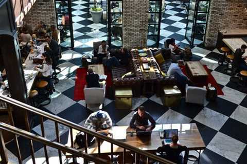 Oxford Exchange Tampa - Eat with the Movers and Shakers from Tampa, Florida
