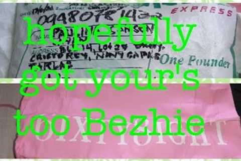 Unboxing Live streaming //hopefully got your gift to Bezhie