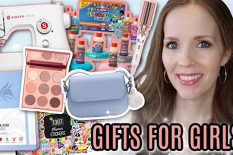 WHAT I GOT MY 12 YEAR OLD DAUGHTER FOR CHRISTMAS 2022 | GIFT IDEAS FOR GIRLS | TEEN/TWEEN GIFT GUIDE
