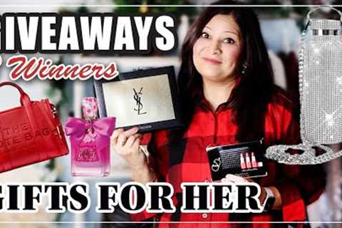 15 BEST Christmas Gifts for HER! *Holiday Gift Guide 2022*