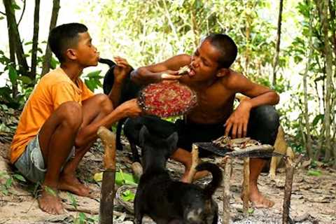 Cooking  fish recipe Eating delicious with frend