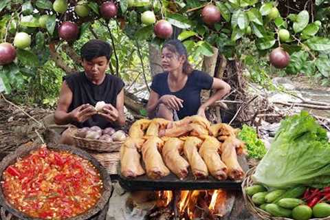 Pick milk fruit, Chicken head grilled on the rock for food- Cooking on the rock, Eating with brother
