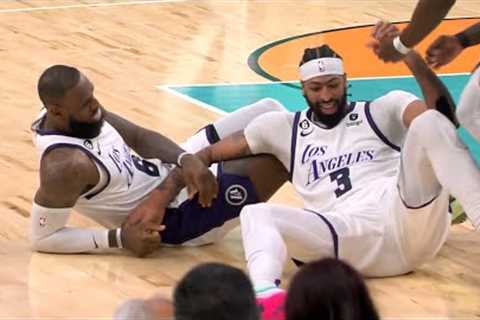 Anthony Davis Almost Injured Himself As Falls On Top LeBron James 😂 😂