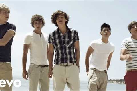 One Direction - What Makes You Beautiful (Official Video)