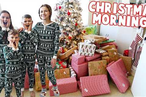 CHRISTMAS MORNING OPENING PRESENTS 2020!! | JKREW