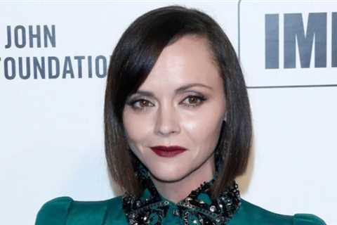 Christina Ricci Sold Her Chanel Collection To Pay For Her Divorce, And She Has An Important Message ..