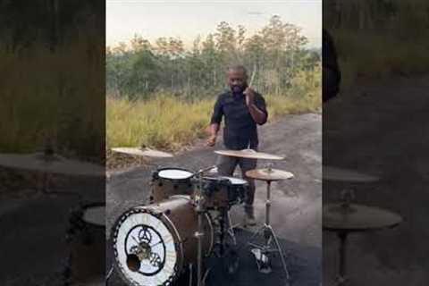 E QUANDO DA MUITO ERRADO?🤣🤣#shorts #drummer #comedy #funny #error #movie #drums #short #music #fun