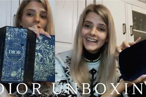 DIOR UNBOXING - christmas present inspiration- Dior advent calendar &amp; Dior beauty box- Vlogmas..
