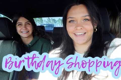 SHOPPING FOR OUR DADS BIRTHDAY GIFTS! EMMA AND ELLIE