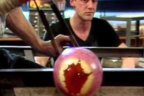 Dale Chilhuly Glass Master
