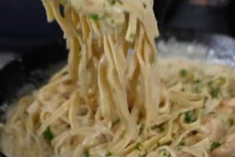 So Delicious! Pasta with shrimp in a creamy sauce! Shrimps Noodles Recipe &amp; Easy to Cook #shrimp