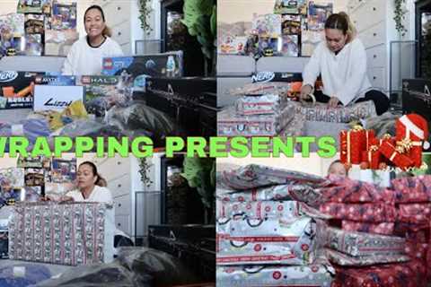 WRAPPING KIDS CHRISTMAS PRESENTS 🎁🎄🎅